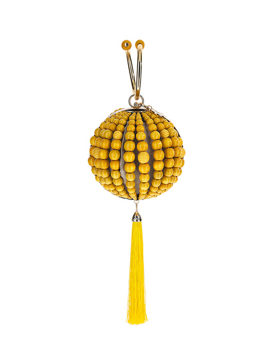 ROSANTICA: Billie Yellow