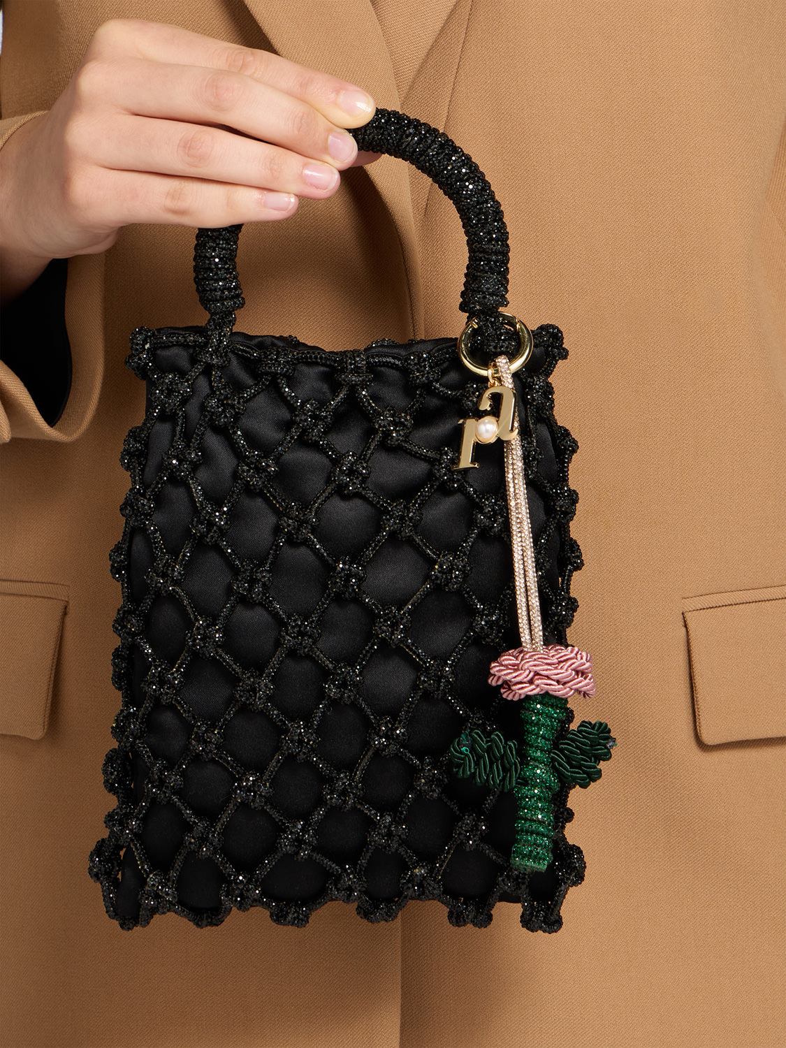 ROSANTICA: Charm Rosa