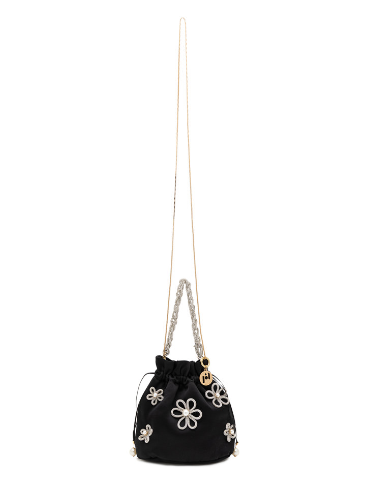 ROSANTICA: Selene Gaia Black